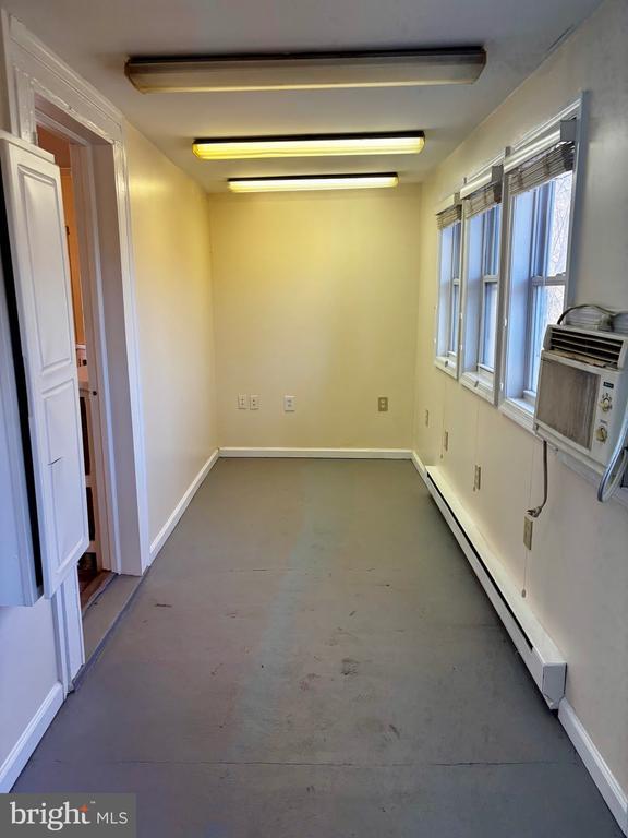 Building Photo - 8122 John Mosby Hwy