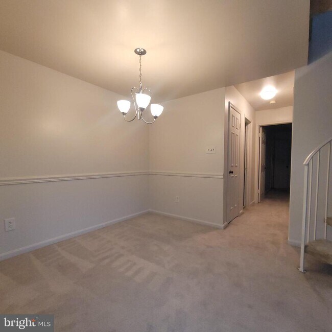 Building Photo - 6903 Sandra Marie Cir