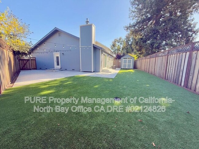 Building Photo - 4321 Gloria Ct