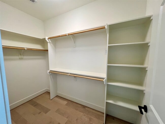 Building Photo - 2017 Lou Ellen Ln