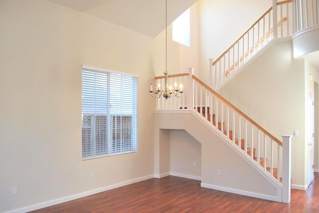 Building Photo - Bright 2 Story Home In Great Dublin Ranch ...