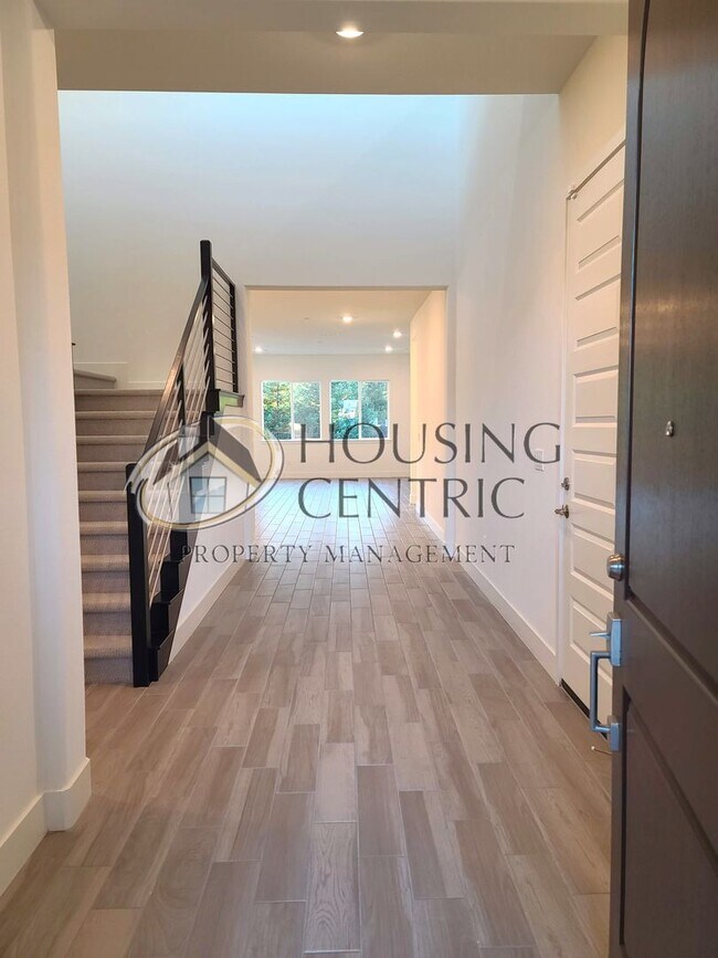 Building Photo - Exceptional Newer Construction Executive Rental in El Dorado Hills