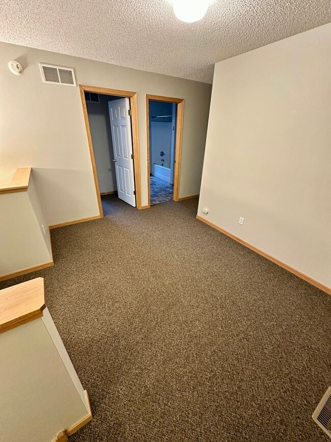 Building Photo - 13037 Europa Trail Way N