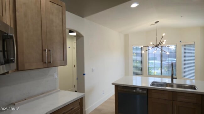 Building Photo - 9616 E Sheena Dr