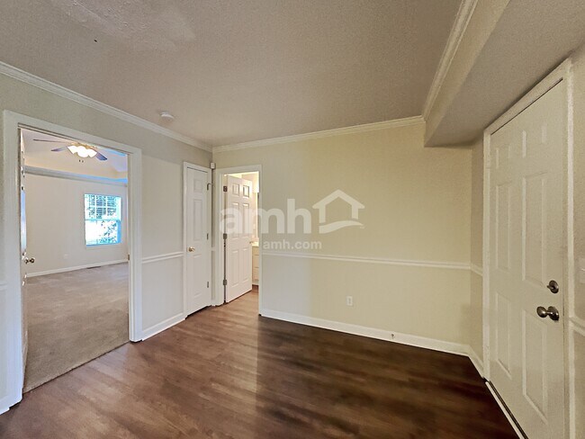 Building Photo - 117 Homestead Pl