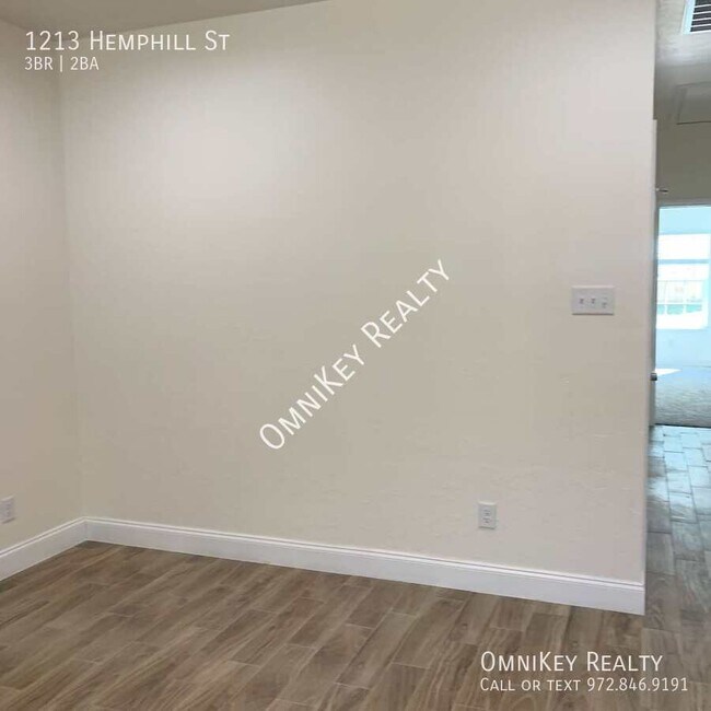 Building Photo - 1213 Hemphill St