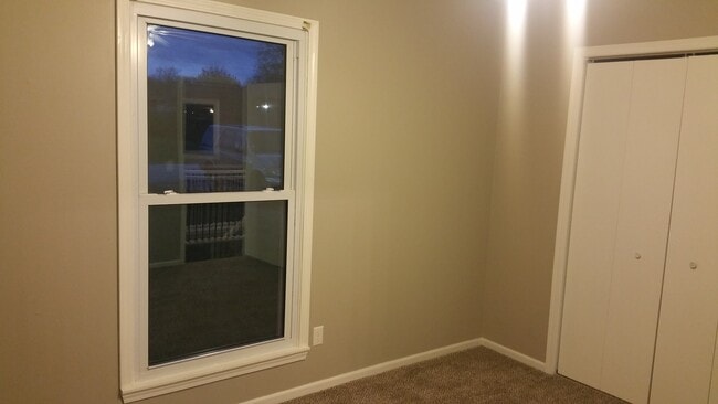 Building Photo - 135 E Ritter St