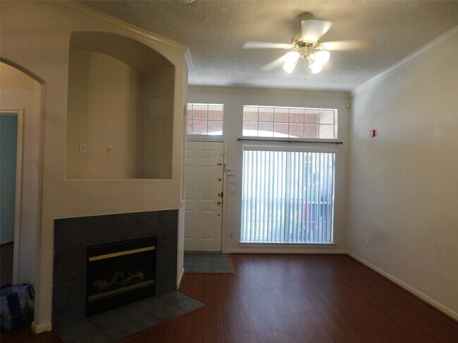 Building Photo - 2710 Grants Lake Blvd