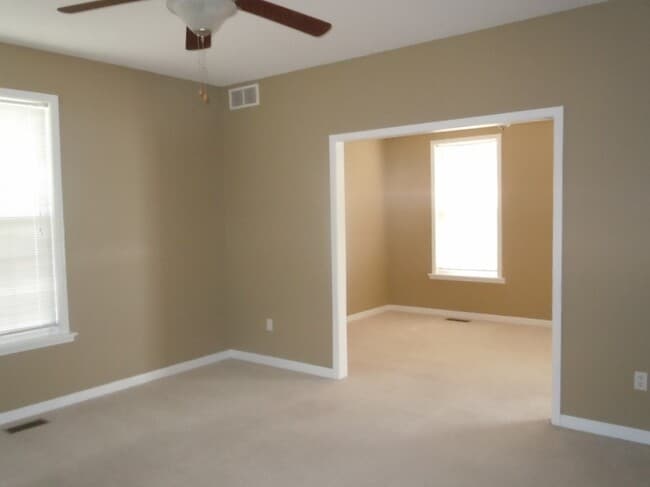 Building Photo - 100 Angel Oak Ct