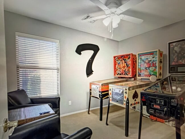 Building Photo - 2913 E Runaway Bay Pl