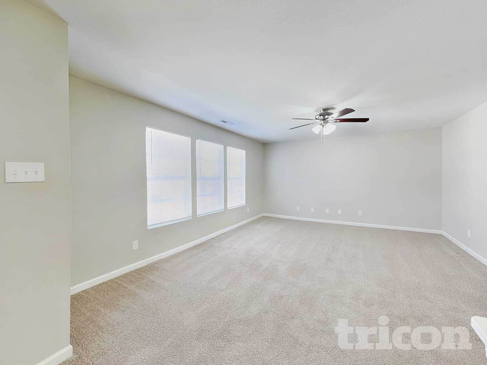 Building Photo - 1351 Waterlily Lane