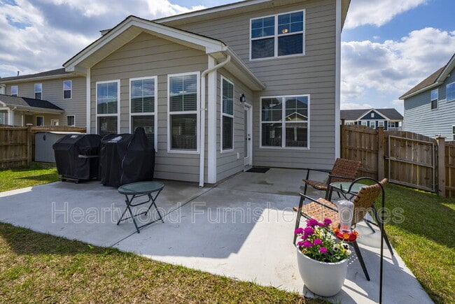 Building Photo - 924 Windchase Wy