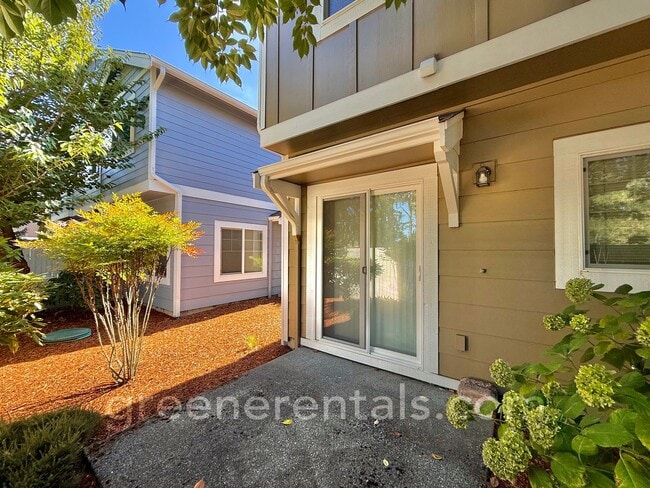 Building Photo - Coming Soon! 2BR 2.5BA Condo in Horizon Po...
