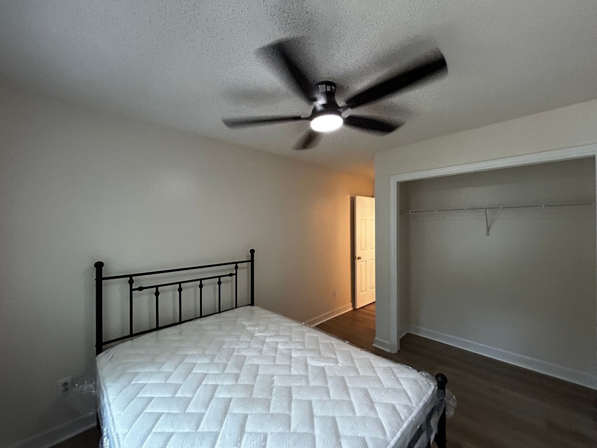 Building Photo - Room in Townhome on Oakland Hills Way