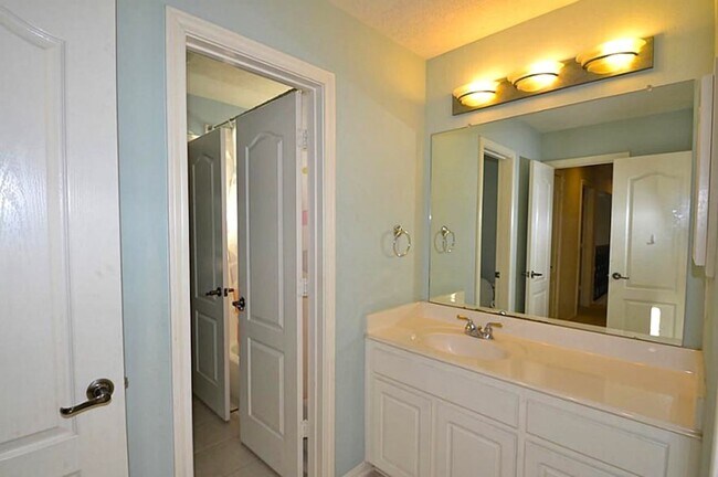 Building Photo - 5926 Solar Point Ln