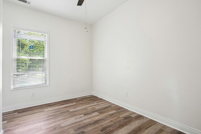 Building Photo - Incredible opportunity to live in Historic...