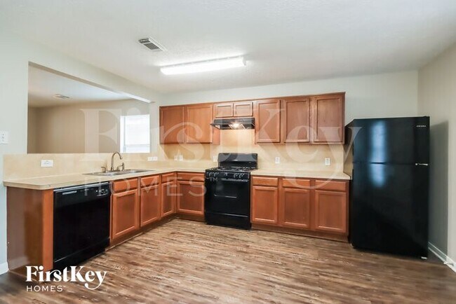Building Photo - 3526 Fuller Bluff Dr