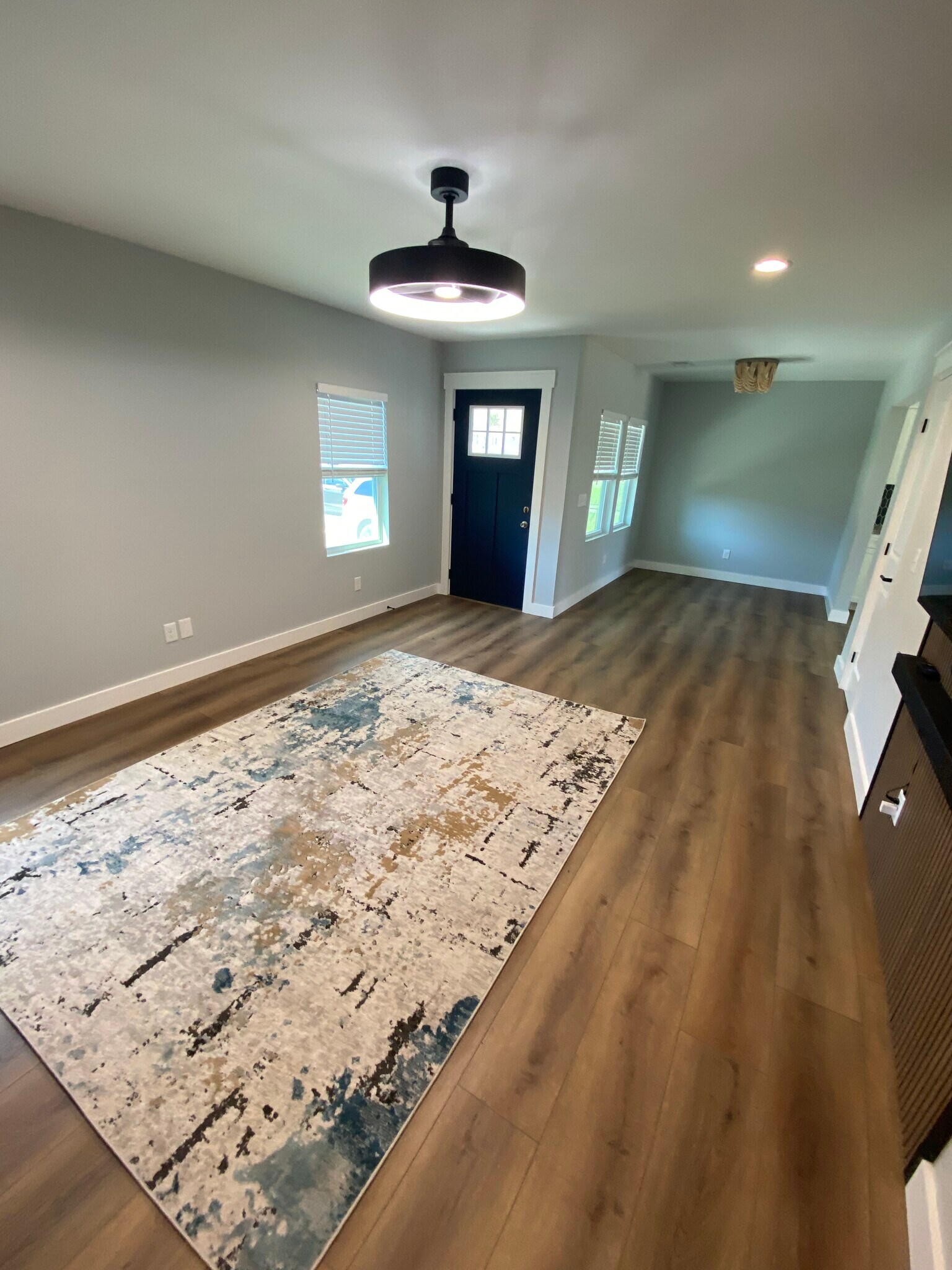 Building Photo - 1604 E 37th St