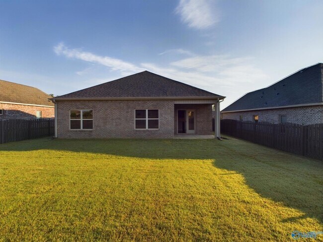 Building Photo - 126 Mary Caudle Wy