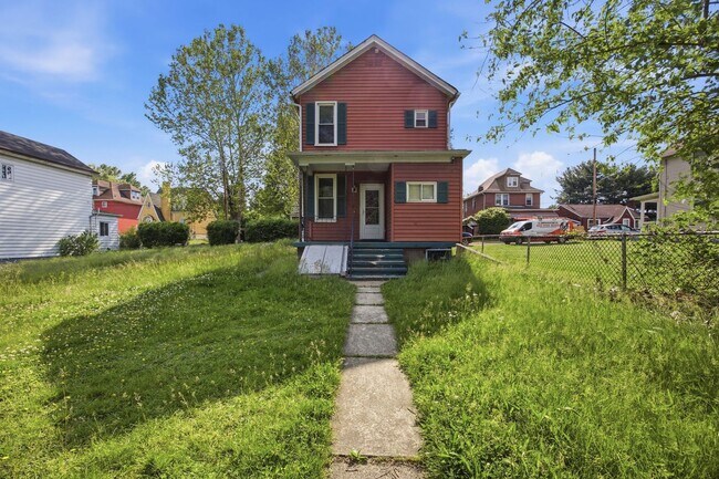 Building Photo - Three-Bedroom Home for Rent in Duquesne