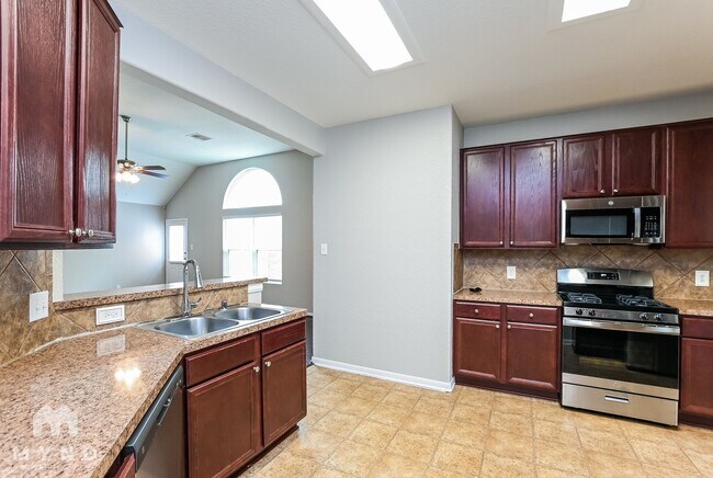 Building Photo - 11523 Dahlia Dale Dr