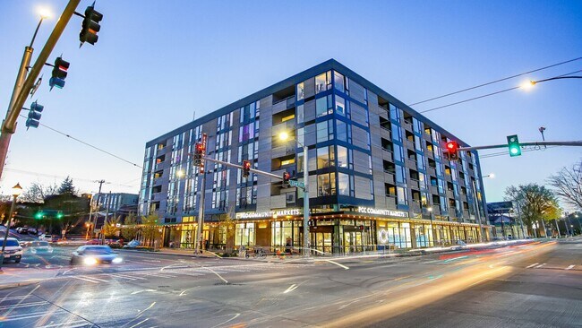 Building Photo - 2220 E Union St