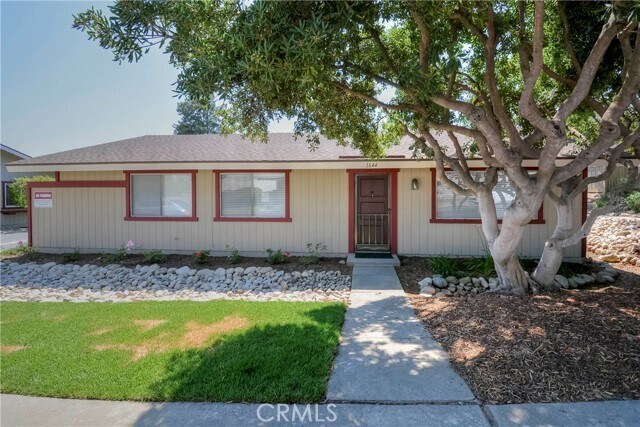 Building Photo - 1644 Carmel Cir E