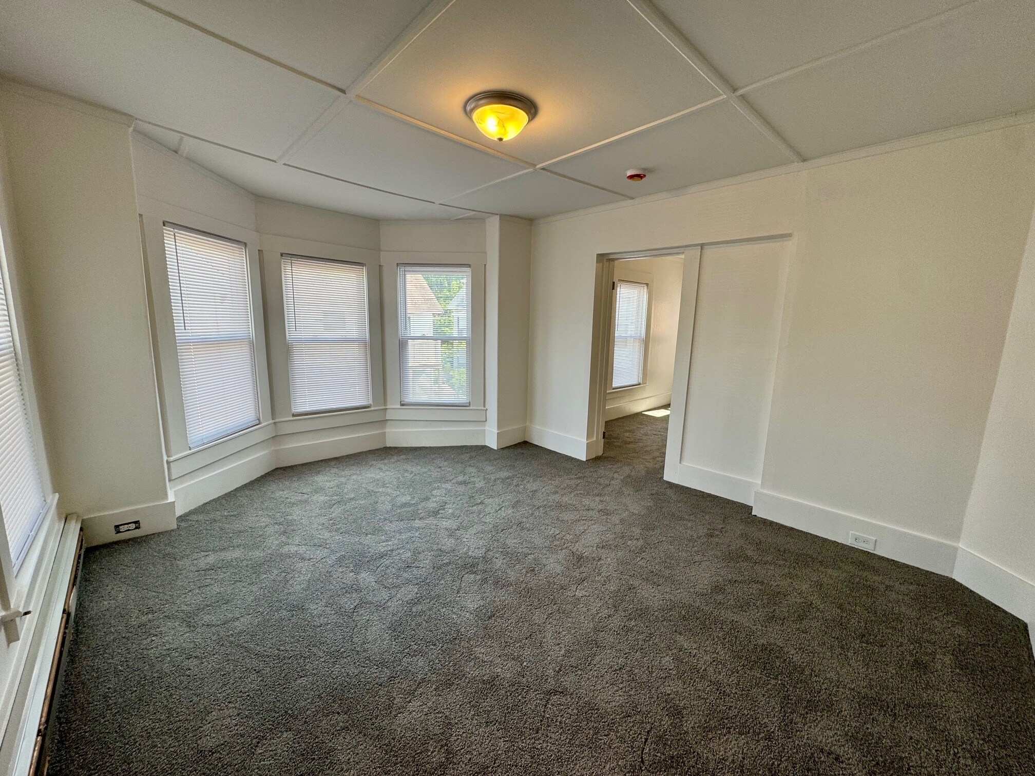 Building Photo - 115 Rumford St