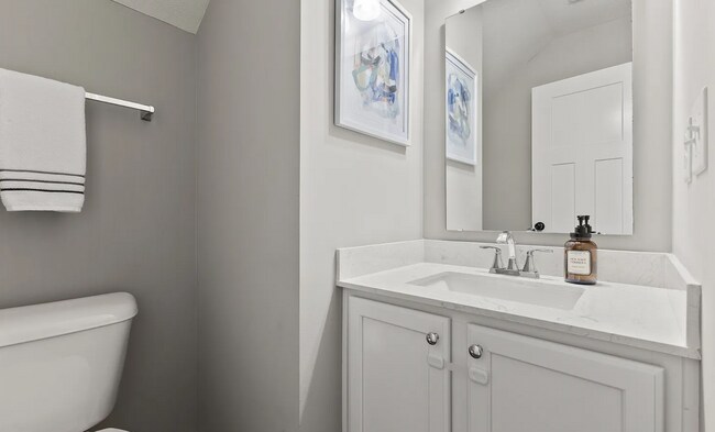 Building Photo - 163 Steeples Blvd