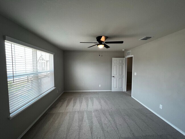 Building Photo - Elegant home in Davis Ranch- 4 Bedroom/ 3 Bathroom