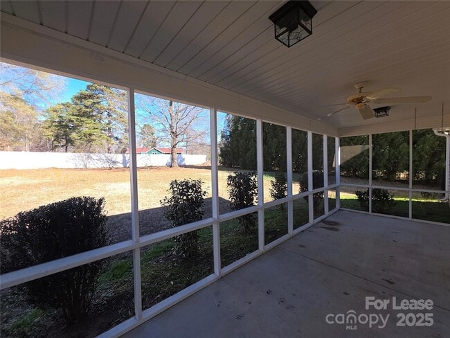 Building Photo - 1682 Lane Rd