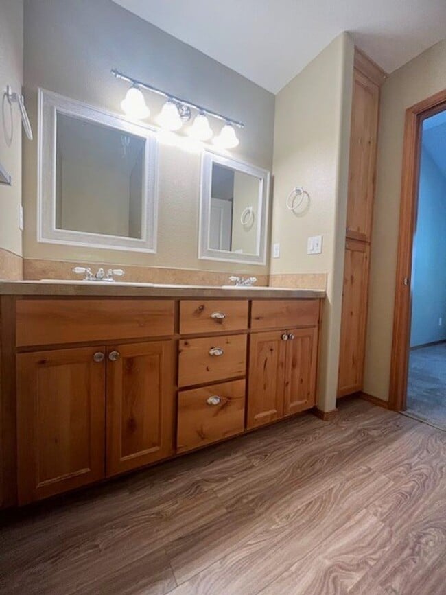 Building Photo - Coming Soon!  Charming 3 Bedroom / 2.5 Bat...