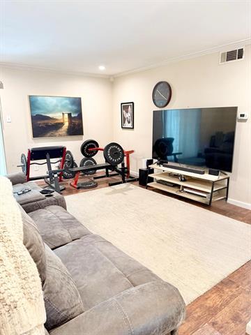 Building Photo - 414 Melrose Dr