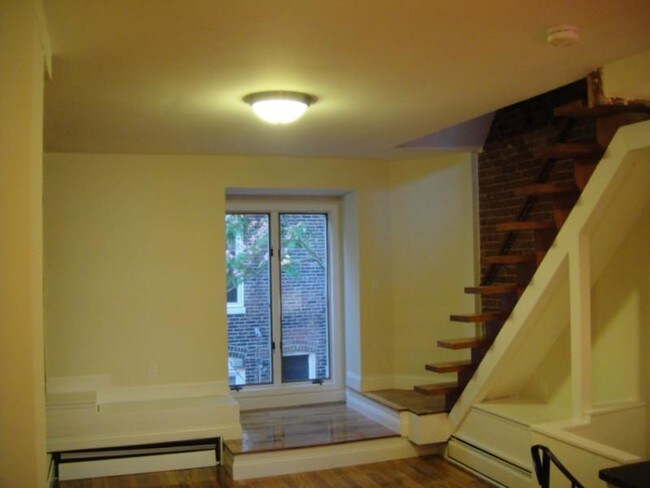 Building Photo - 34 Sussex St