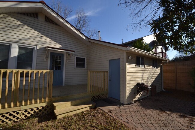 Building Photo - 7602 Blessing Ave