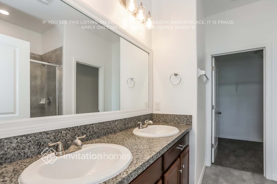 Building Photo - 6341 Shore Vista Pl