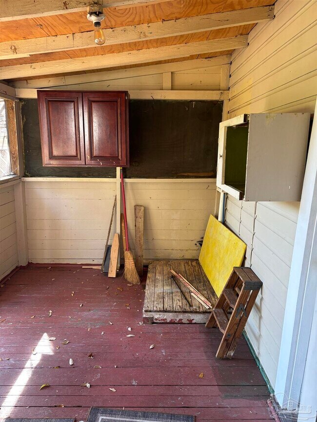 Building Photo - 1717 W Government St