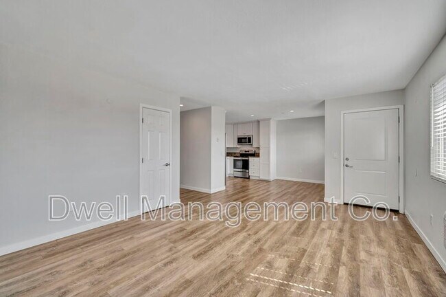 Building Photo - 805 N 3rd St