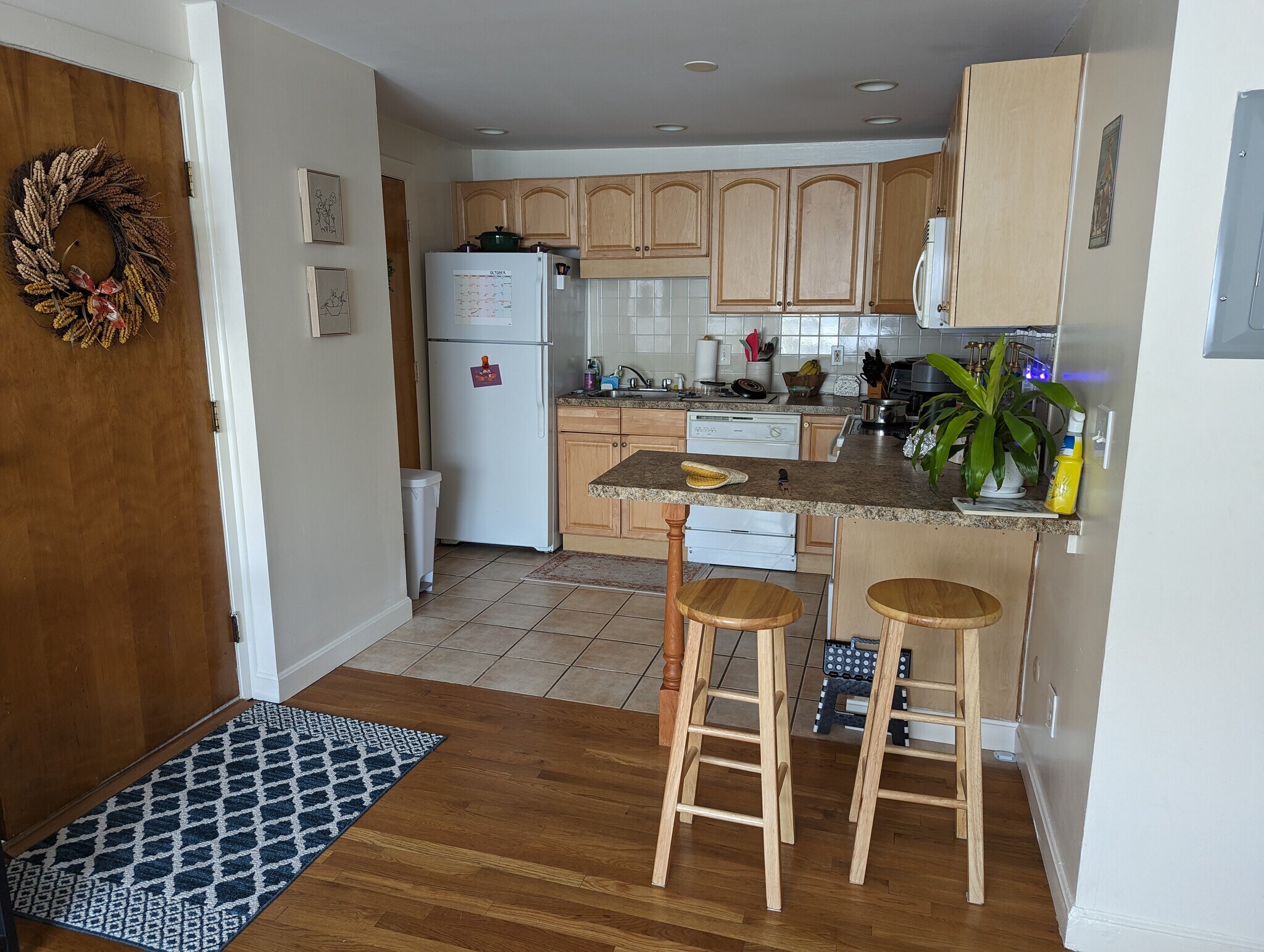 Building Photo - 11 Commonwealth Ct