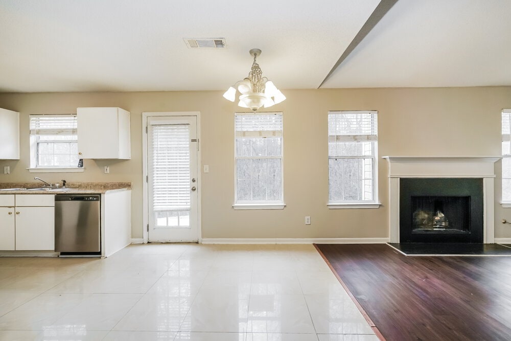 Building Photo - 3665 Arrowhead Pl