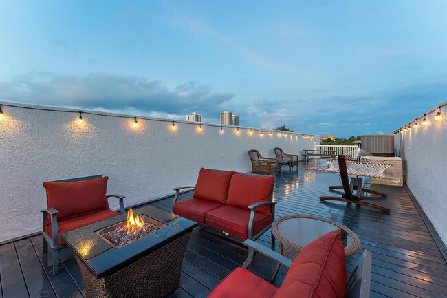 Building Photo - 1101 Beach Rd