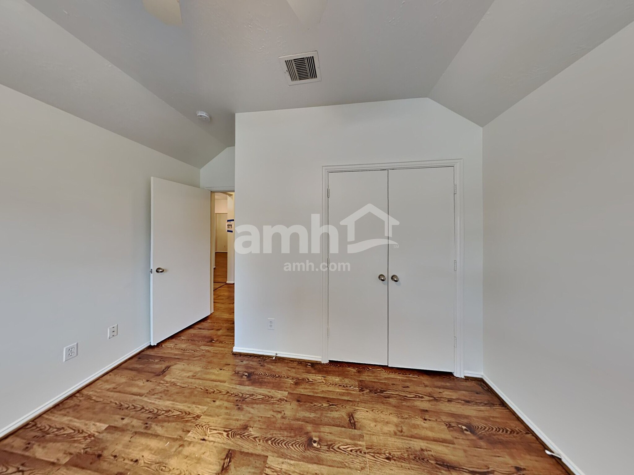 Building Photo - 11919 Lois Ln Dr