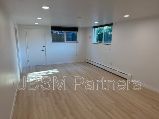 Building Photo - 1046 Harrison St