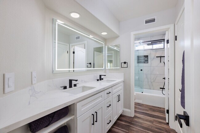 Building Photo - 22501 Birchcrest