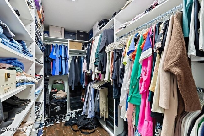 Building Photo - 1175 Eagle Point Dr