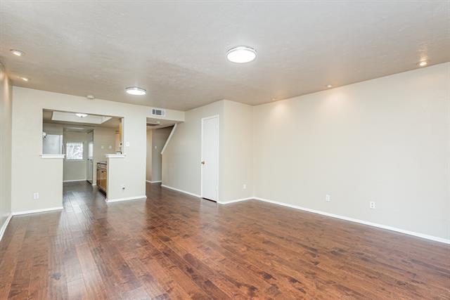 Primary Photo - 4521 N O'Connor Rd