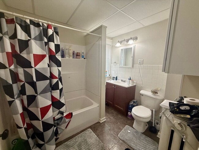 Building Photo - 1222 Prospect Ave