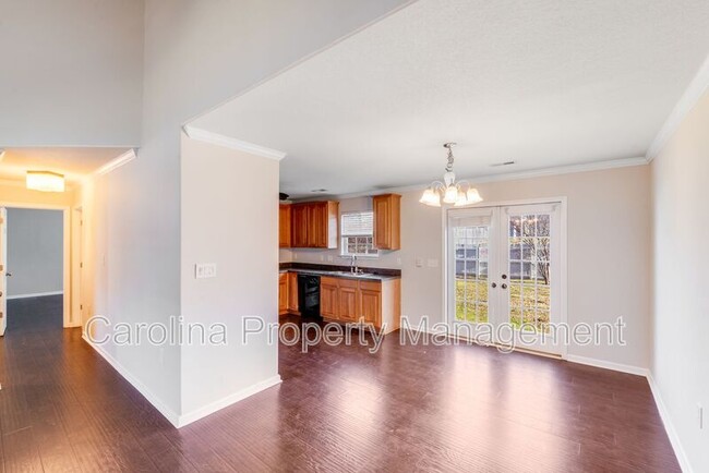 Building Photo - 7020 Bullock Dr