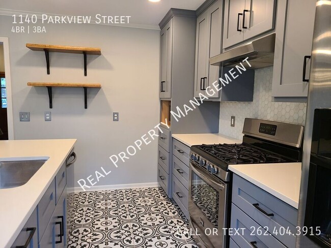 Building Photo - 1140 Parkview St