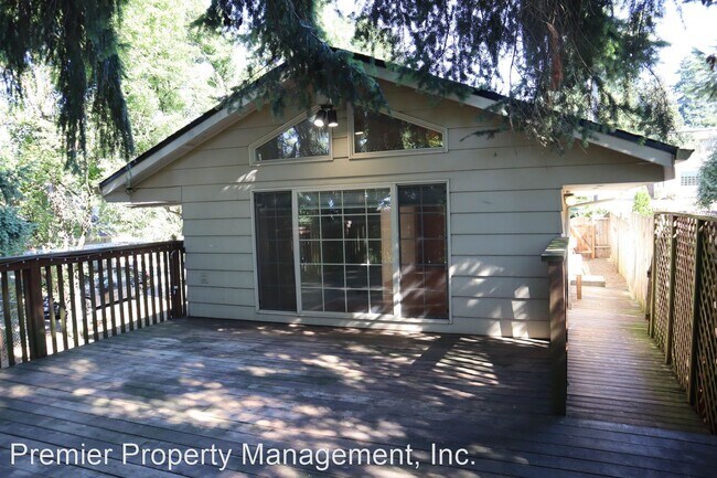 Building Photo - 1 br, 1 bath House - 2321 E. 16th St